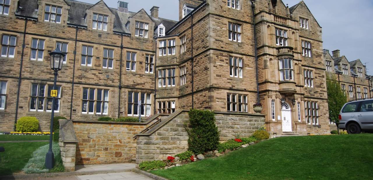 School year at Barnard Castle Boarding School in England